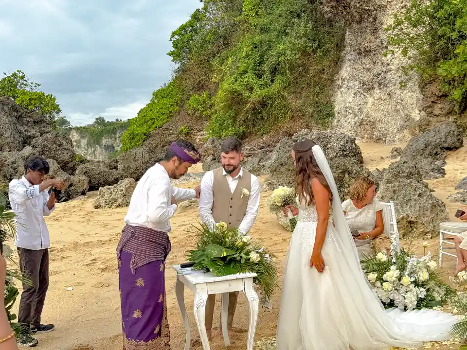 private-events-in-balangan-with-ocean-view